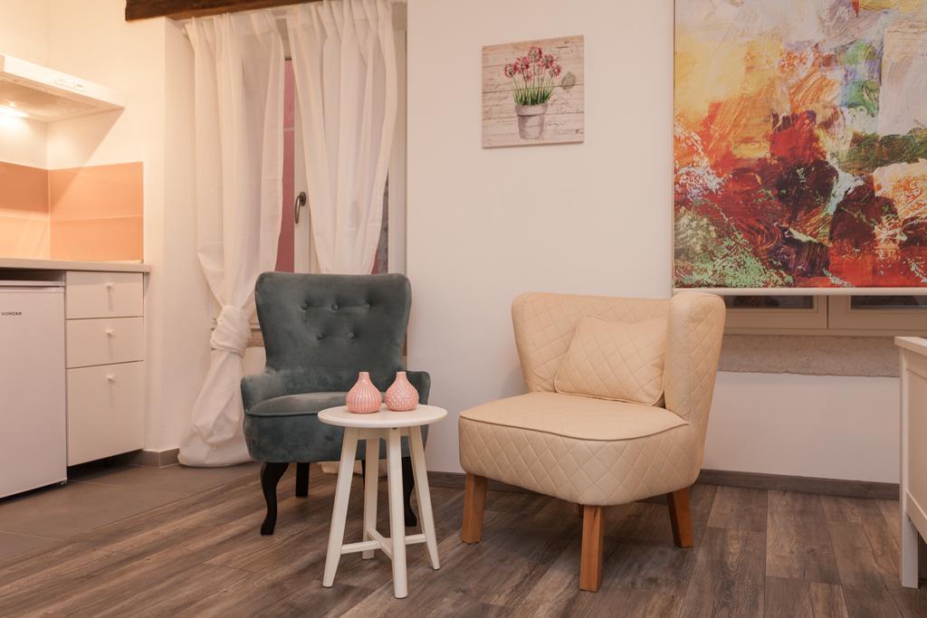 Apartments And Rooms Hey רוביני מראה חיצוני תמונה