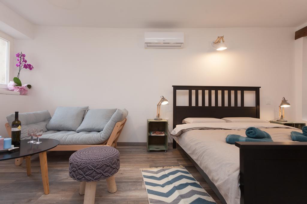 Apartments And Rooms Hey רוביני מראה חיצוני תמונה